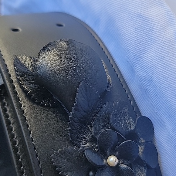 DIOR PUNK BELT Black Matte Calfskin | Three-Dimensional Flowers & Resin Pearls - Picture 15 of 16